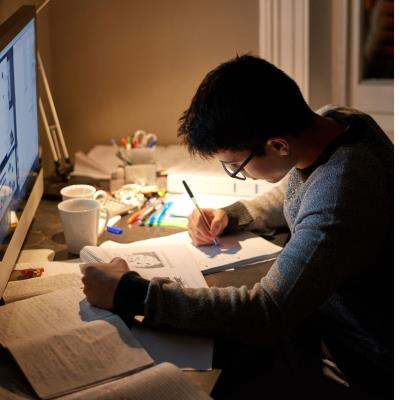 Buat Rutinitas Belajar yang Konsisten