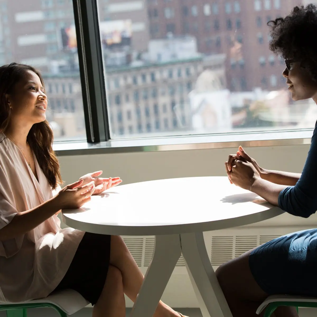 3. Frasa untuk Berbelanja dan Makan di Restoran