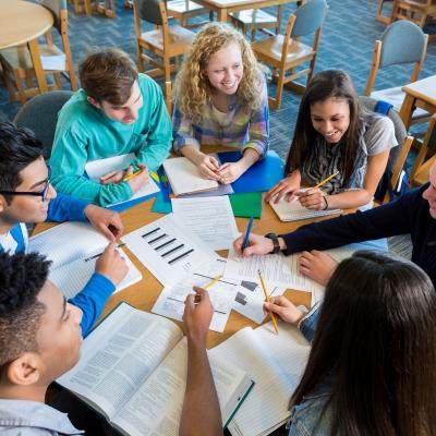 4. Cari Teman Belajar atau Language Exchange