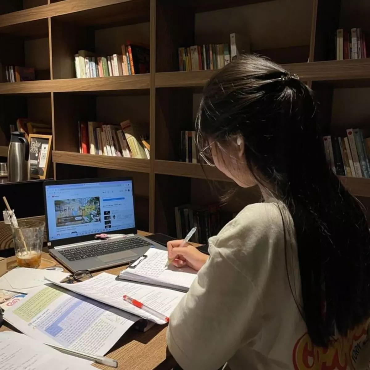 Manfaat Tambahan Belajar Lewat Film dan Drama